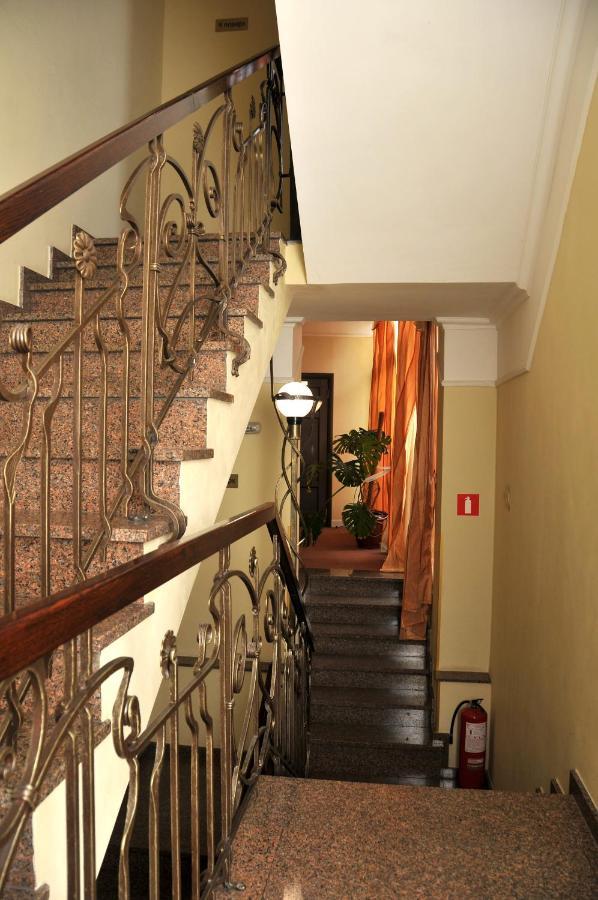 לבוב Hotel Irena מראה חיצוני תמונה