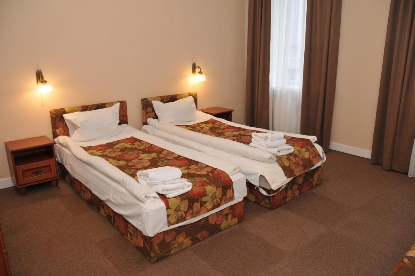 לבוב Hotel Irena מראה חיצוני תמונה